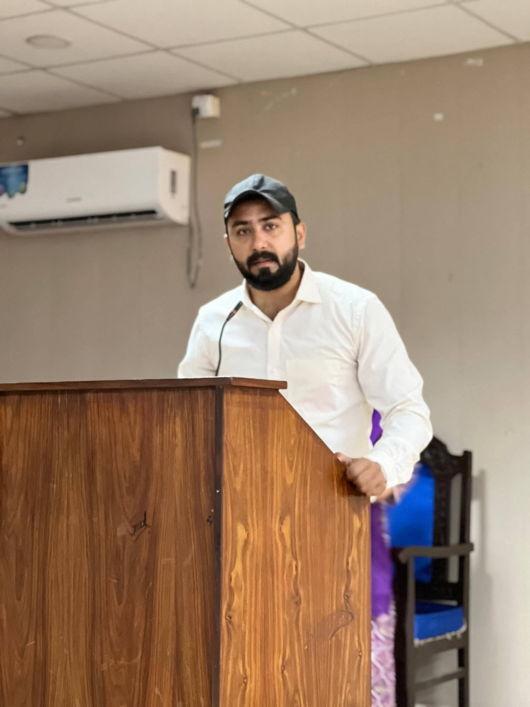 FTH Leadership Keynote Speech at Seminar Podium